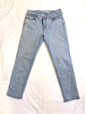 Levi’s Boyfriend Light Blue Women’s Slim Cropped Jeans Size 27